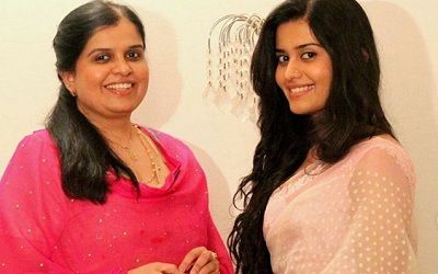 Sonal Devraj with her mother Vidhya Devraj