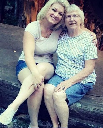 Amy Shirley com sua mãe