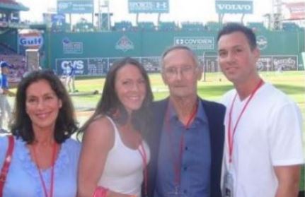 Who is Elizabeth Huberdeau? Age, Husband, Height, Wiki, Kids, Family