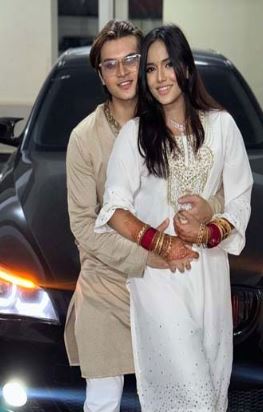 Samira Khan Mahi with her boyfriend